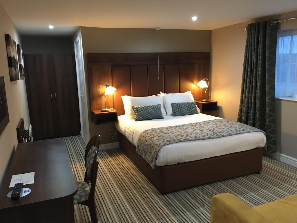 Twin Oaks Hotel 체스터필드 객실 사진