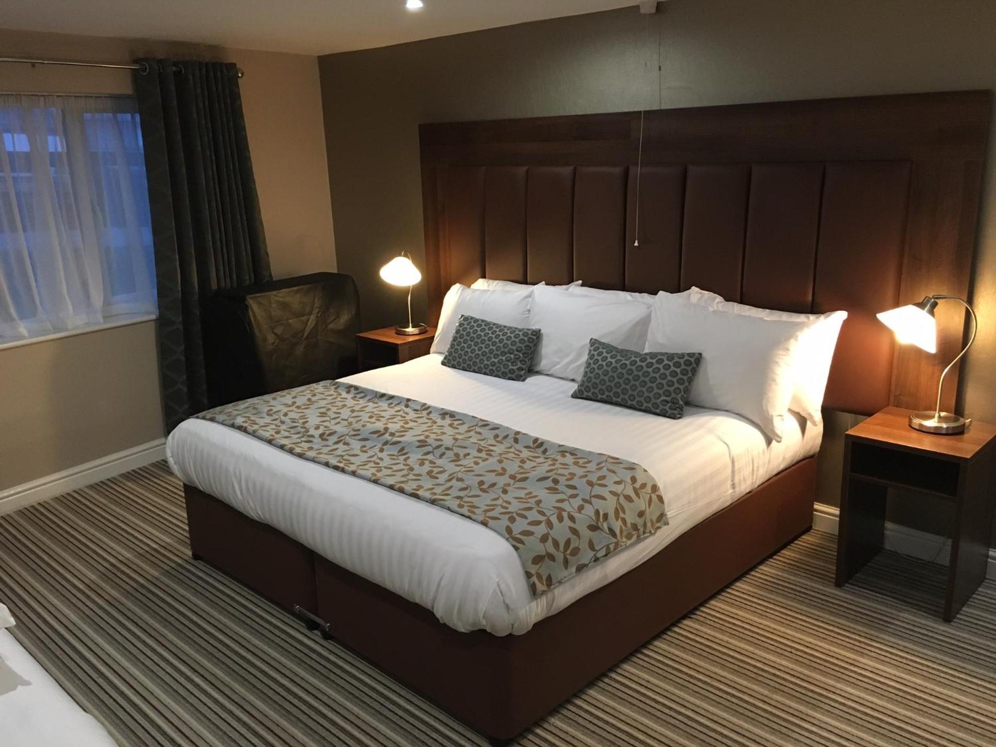 Twin Oaks Hotel 체스터필드 객실 사진