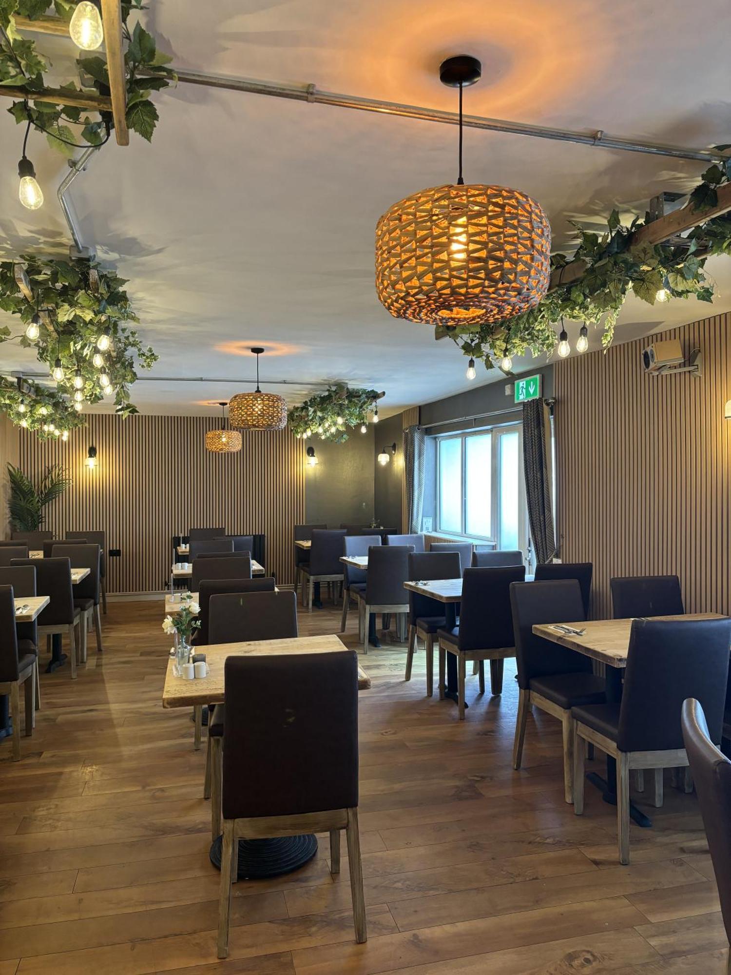 Twin Oaks Hotel 체스터필드 외부 사진