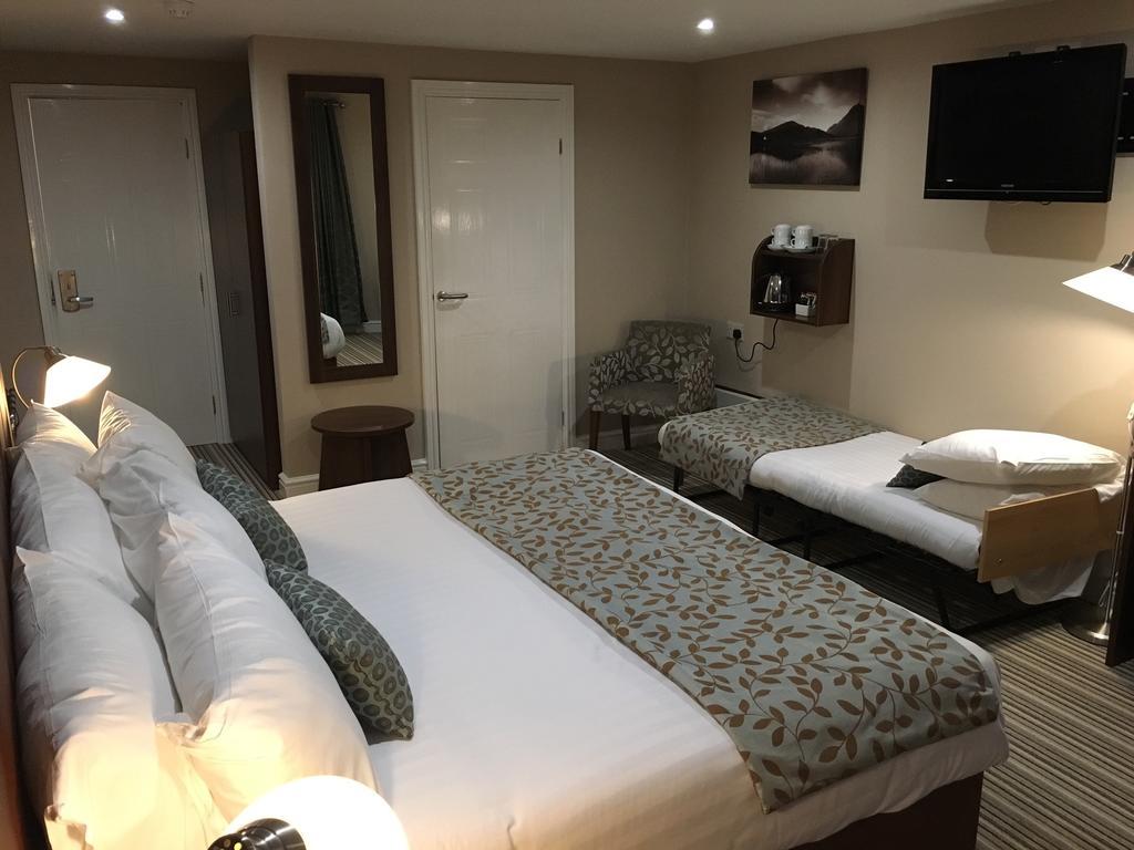 Twin Oaks Hotel 체스터필드 객실 사진